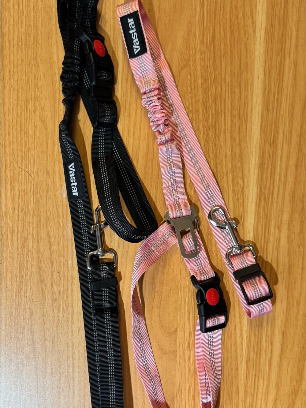 NEW! Dog Dual Pet Leash and Seatbelt Clip - Pink & Black Set of 2